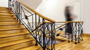 Wooden_stairs_in_elegant_classic_interior