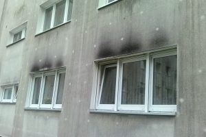 Starke Verschmutzung oberhalb der Fenster?