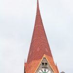 Renovierung_Kirchturm_Pfarrkirche_Jenbach_-_Lärchenholzschindeln_Holzschindeln_Astner,_Wiesing